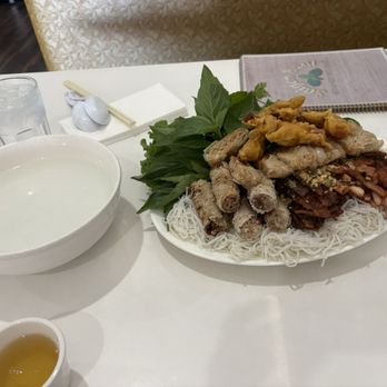 Saigon Basil - Spring Roll/Appetizer Platter - Vietnamese Near Me - Northglenn, Colorado