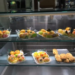 Bar del Centro - Pasticceria Buscaglione - Pastries, checkout the amazing marzipan fruit
