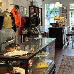 Ghiaia Cashmere - A proper establishment for a proper gentleman.