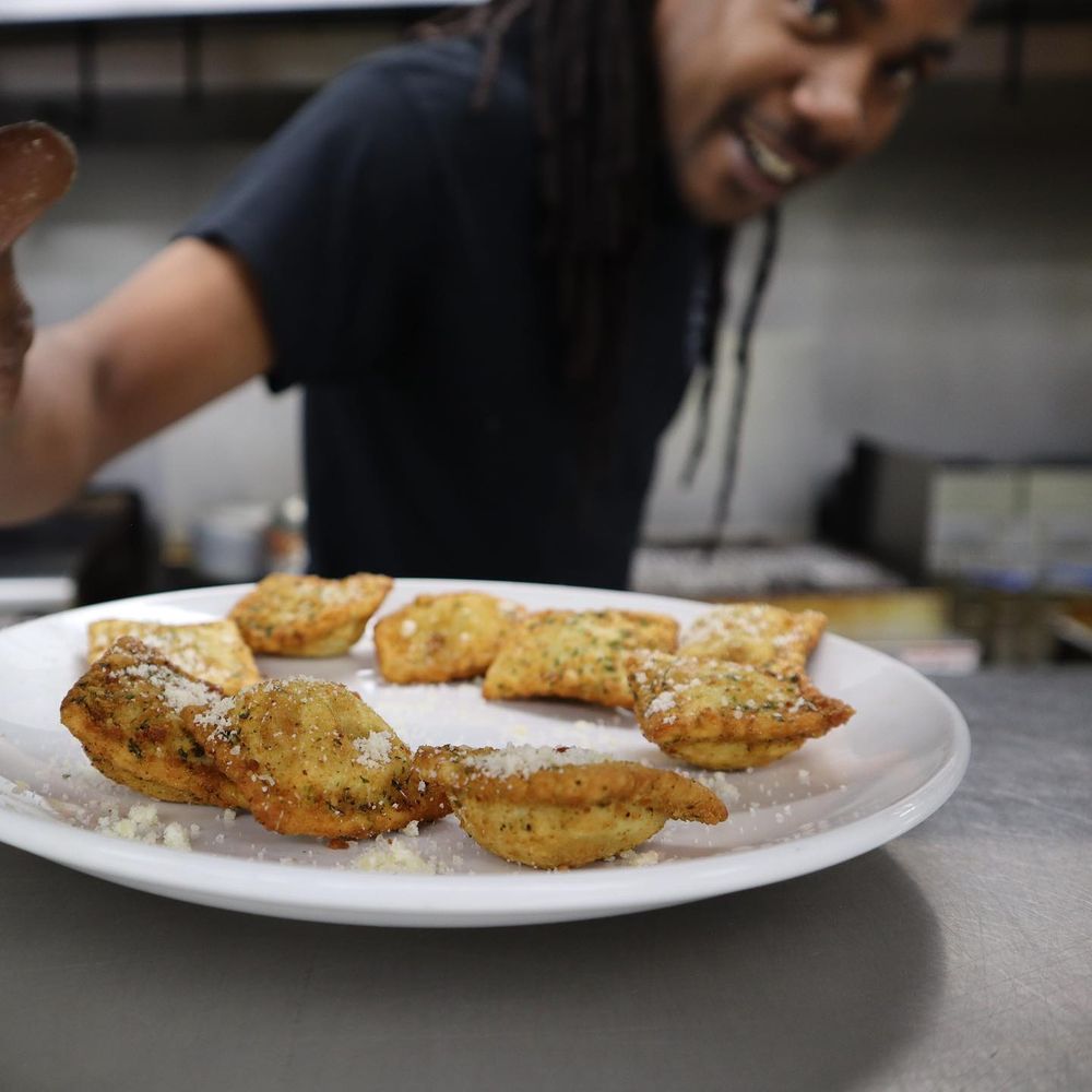 VANGEL’S RESTAURANT & BAR 35 Photos & 28 Reviews 10017 Manchester