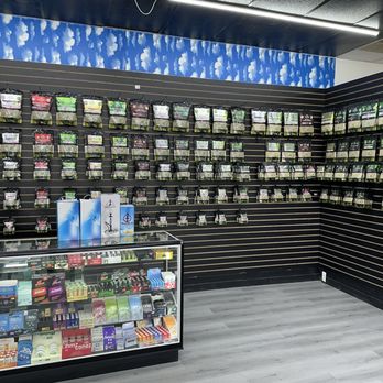 Mr Cloud And Vapes - Great product - Tobacco Shops Near Me - Harrisburg, Illinois Mr Cloud And Vapes - Great product - Tobacco Shops Near Me - Harrisburg, Illinois