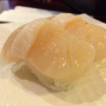 Sushiland - Hotate nigiri - Japanese Near Me - Hayward, California