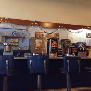 Jen's Alpine Cafe & Soup Kitchen - Breakfast counter - Cafes Near Me - Baraboo, Wisconsin