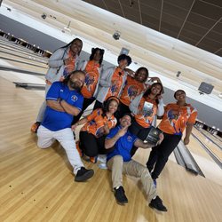 B & B Bowling Lanes - VSU Bowling Team