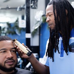 Bushcutz Grooming Lounge - Taper Haircut