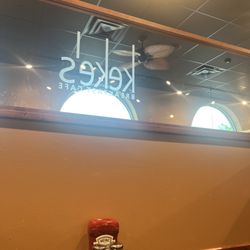 Keke's Breakfast Cafe - There was a lot of people so, I just took a pic of the name sign