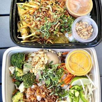 Asian Box - Top: Chicken Green Curry  Bottom: The Miss Jones - Vietnamese Near Me - Mountain View, California