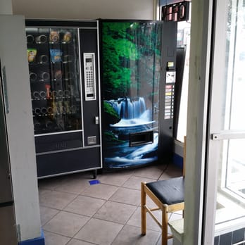 Telegraph Laundry - Vending machines - Laundry Services Near Me - Oakland, California