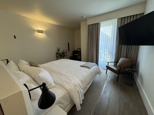 HOTEL CERRO, Autograph Collection by null
