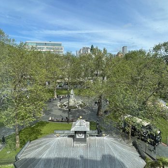 Radisson Blu Edwardian Hampshire - the view of leicester square - Hotels Near Me - London, XGL