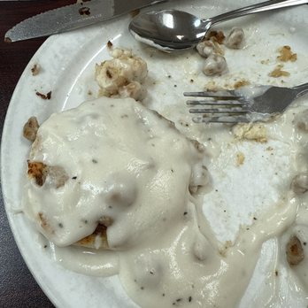 Maggies On Meeker - Biscuits and gravy - American Near Me - Kent, Washington Maggies On Meeker - Biscuits and gravy - American Near Me - Kent, Washington