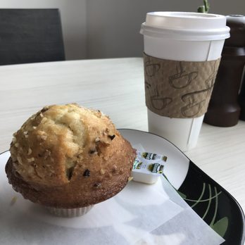 W Cafe & Restaurant - banana muffin and latte - Breakfast & Brunch Near Me - Irvine, California W Cafe & Restaurant - banana muffin and latte - Breakfast & Brunch Near Me - Irvine, California