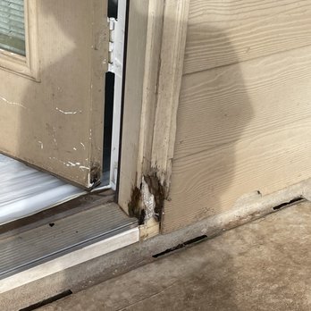 Alberto Garcia - Damaged door and frame - Handyman Near Me Alberto Garcia - Damaged door and frame - Handyman Near Me