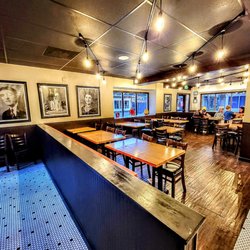 PizzAmoré - Dining Area