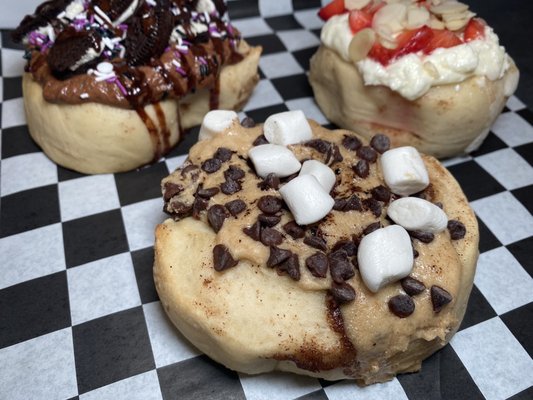 Cinnaholic by null