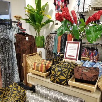 Mākeke Kaneohe - Household items and accessories - Women's Clothing Near Me - Kaneohe, Hawaii Mākeke Kaneohe - Household items and accessories - Women's Clothing Near Me - Kaneohe, Hawaii