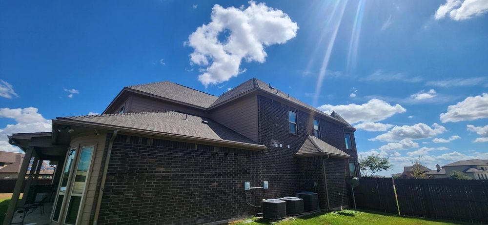 Slide of ROA Roofing & Services