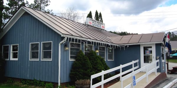 Creek House Diner by null