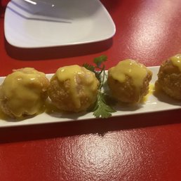 Cheese Ball (Crabmeat Rangoon) 4 pc