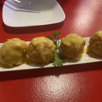 Kameya Ramen & Sushi - Cheese Ball (Crabmeat Rangoon) 4 pc - Ramen Near Me - Chicago, Illinois