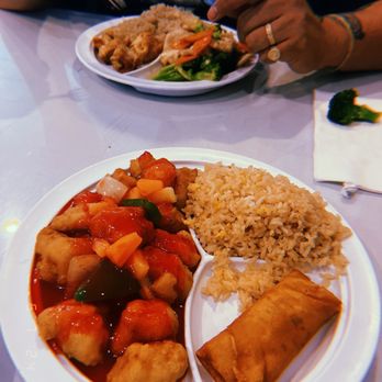 Wok's Cookin' - Lunch special - Chinese Near Me - Castaic, California