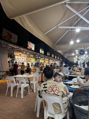 Makansutra Gluttons Bay by null