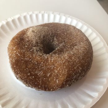 Lakeside Diner - Diners Near Me - Stamford, Connecticut