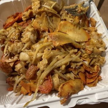 VN Cuisine - The whole order. You can't even see the noodles. So disappointed. - Vietnamese Near Me - San Dimas, California