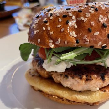 Gordon Ramsay Burger - Chicken patty burger - Salad Near Me - Chicago, Illinois
