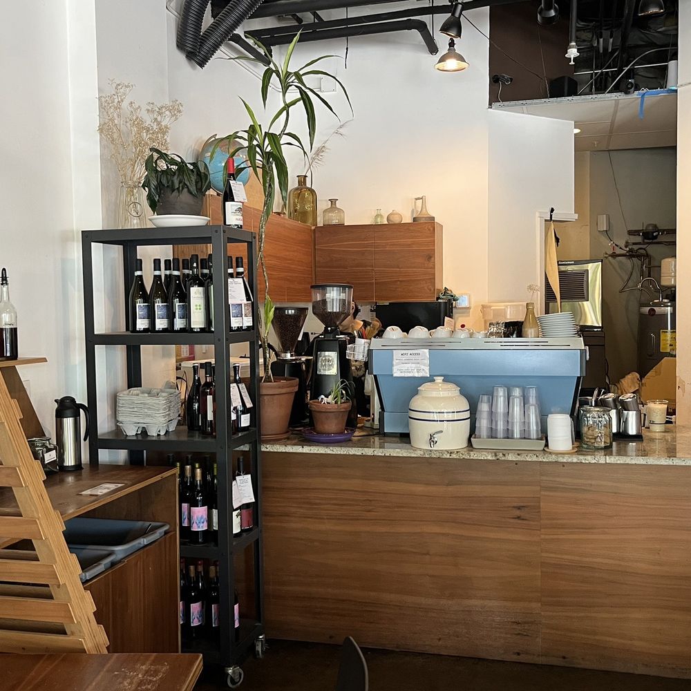 Broadcast Coffee Roasters - Spacious cafe -- nice self-serve water available to keep customers hydrated - Coffee & Tea Near Me - Seattle, Washington Broadcast Coffee Roasters - Spacious cafe -- nice self-serve water available to keep customers hydrated - Coffee & Tea Near Me - Seattle, Washington