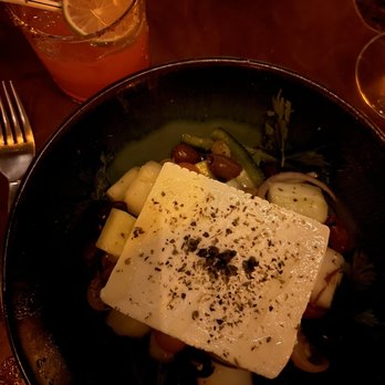Ilios - tiny $20 salad full of lettuce heads and a lack of seasoning - Restaurants Near Me - Tulum, ROO Ilios - tiny $20 salad full of lettuce heads and a lack of seasoning - Restaurants Near Me - Tulum, ROO