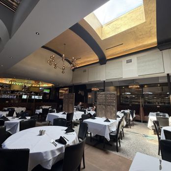 Al Biernat's Oak Lawn - Steakhouses Near Me - Dallas, Texas