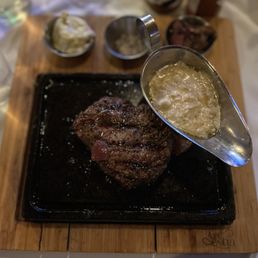 8 Oz Filet Mignon