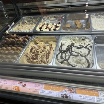 Amorino - Ice Cream & Frozen Yogurt Near Me - Cancún, ROO Amorino - Ice Cream & Frozen Yogurt Near Me - Cancún, ROO