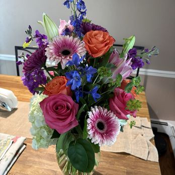 Ace Florist & Flower Delivery - Florists Near Me - Syosset, New York