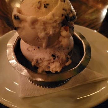 Siena Tavern - Peanut butter chocolate gelato - Italian Near Me - Chicago, Illinois Siena Tavern - Peanut butter chocolate gelato - Italian Near Me - Chicago, Illinois