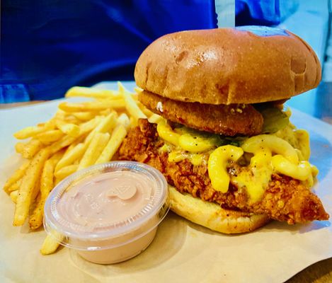 Bun Bun Chicken Deli & Bakery by null