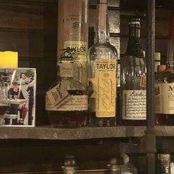 The Renaissance of Tiffin - Bar
