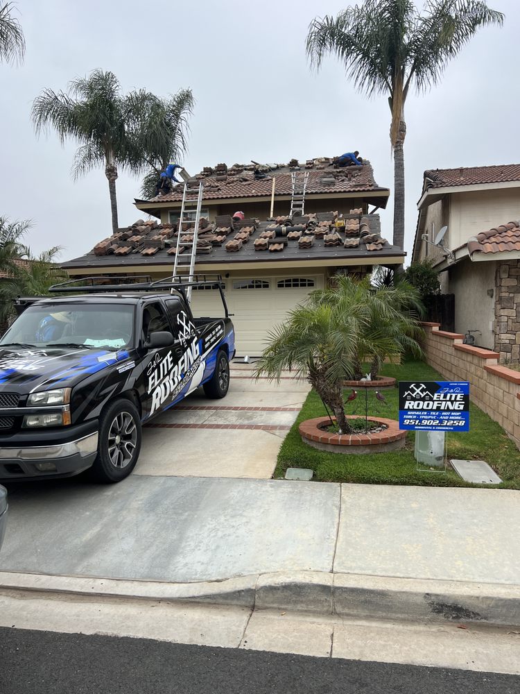 Slide of J & R Elite Roofing