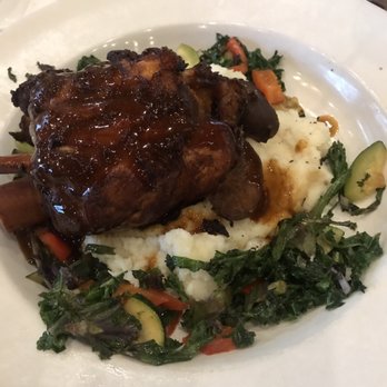 1836 Texas Kitchen - Pork shank - Bars Near Me - Tyler, Texas 1836 Texas Kitchen - Pork shank - Bars Near Me - Tyler, Texas