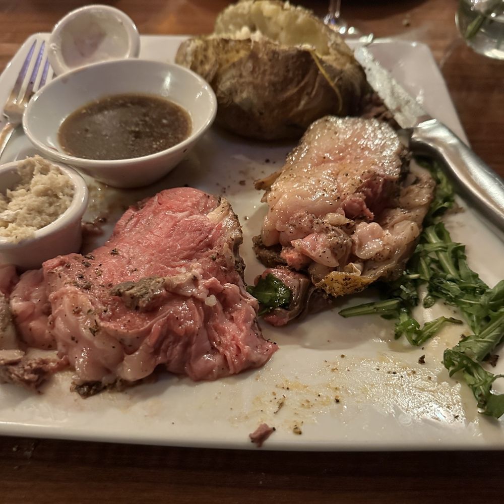 Meritage - 8oz of fat and 8oz of uneatable prime rib - New American Near Me - Cincinnati, Ohio Meritage - 8oz of fat and 8oz of uneatable prime rib - New American Near Me - Cincinnati, Ohio