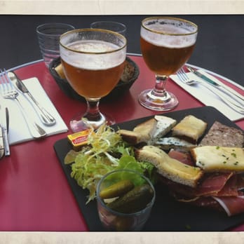 Le Café Livres - Cafes Near Me - Paris, 75 Le Café Livres - Cafes Near Me - Paris, 75