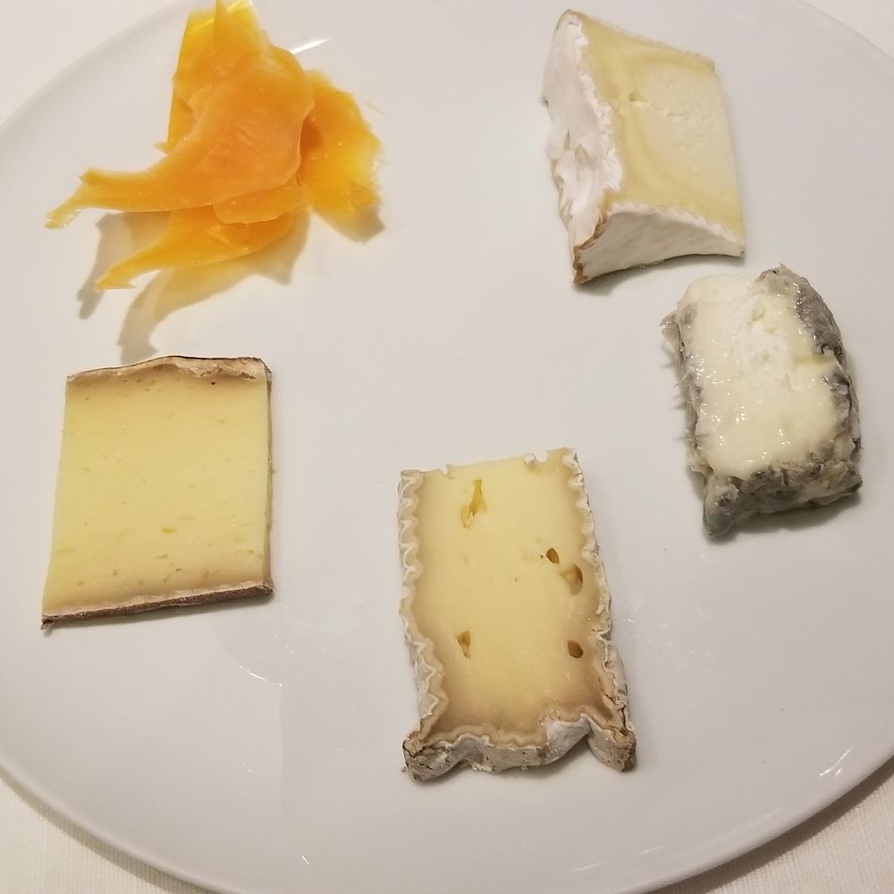 Comice - Cheese Course - Some creamy, some salty - all wonderful - French Near Me - Paris, 75 Comice - Cheese Course - Some creamy, some salty - all wonderful - French Near Me - Paris, 75