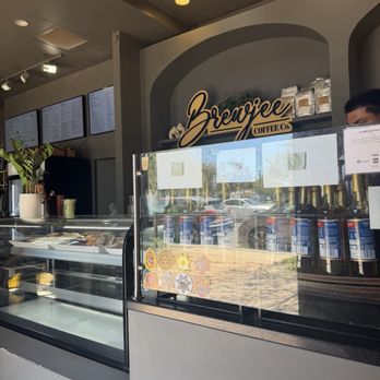 Brewjee Coffee - Associates are standing around/making content while there is a line of orders waiting to be made. - Cafes Near Me - Salinas, California