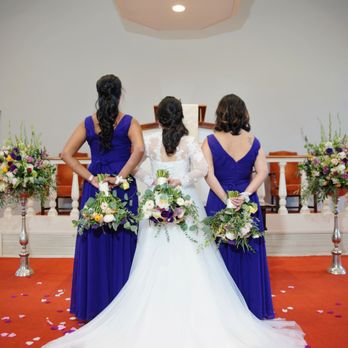 Blomma Flower Shop - Wedding flower arrangements. - Florists Near Me - Houston, Texas Blomma Flower Shop - Wedding flower arrangements. - Florists Near Me - Houston, Texas