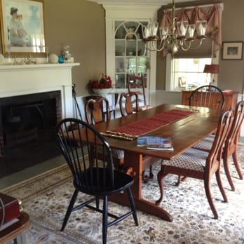 Ashley Manor - The Breakfast Room - Bed & Breakfast Near Me - Barnstable, Massachusetts