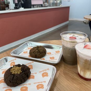 Re Bakesic - Bakeries Near Me - Alhambra, California