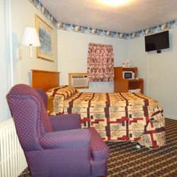 Pine Ridge Motel - 1 QUEEN BED