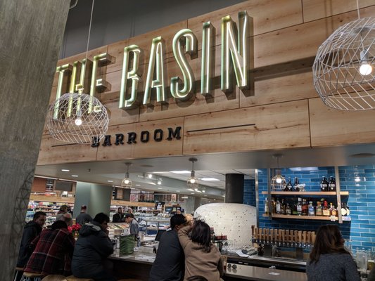 Basin Barroom by null