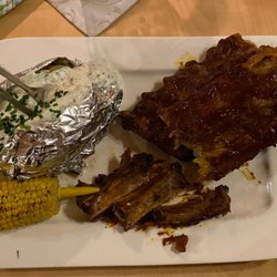 Lenzenhof - Spareribs mit Mais und Ofenkartoffel